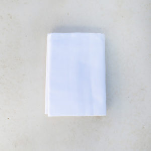 white linen table cloth